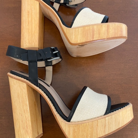 Beige and black Zara platform sandal size 8 - Picture 3 of 6